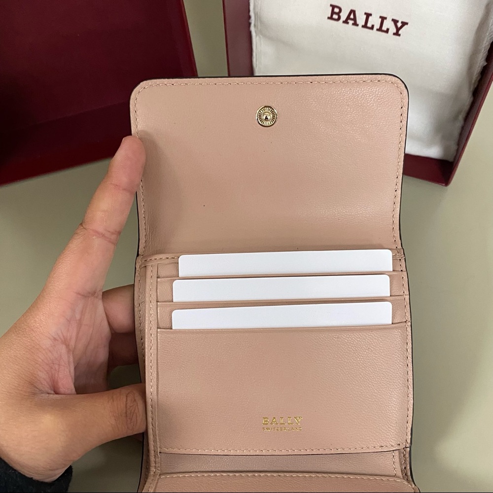 Bally Black Pebble Leather Snap Open Wallet - Picture 2 of 8